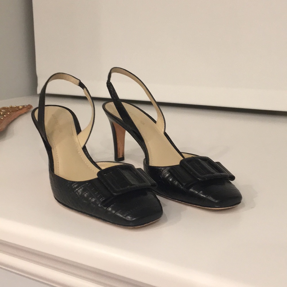 Ann Taylor black leather sling backs size 7/12